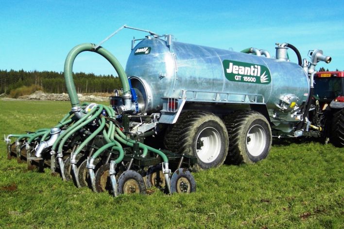 Spreading double row disc injector